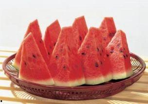 吃完瓜又吃烧烤,瓜果飘香与烧烤盛宴