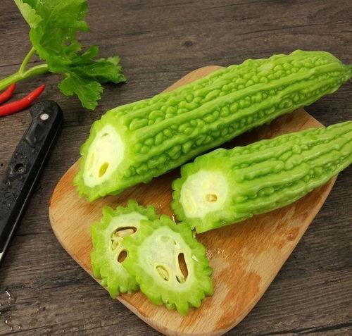 和妈妈一起吃蜜瓜的说说